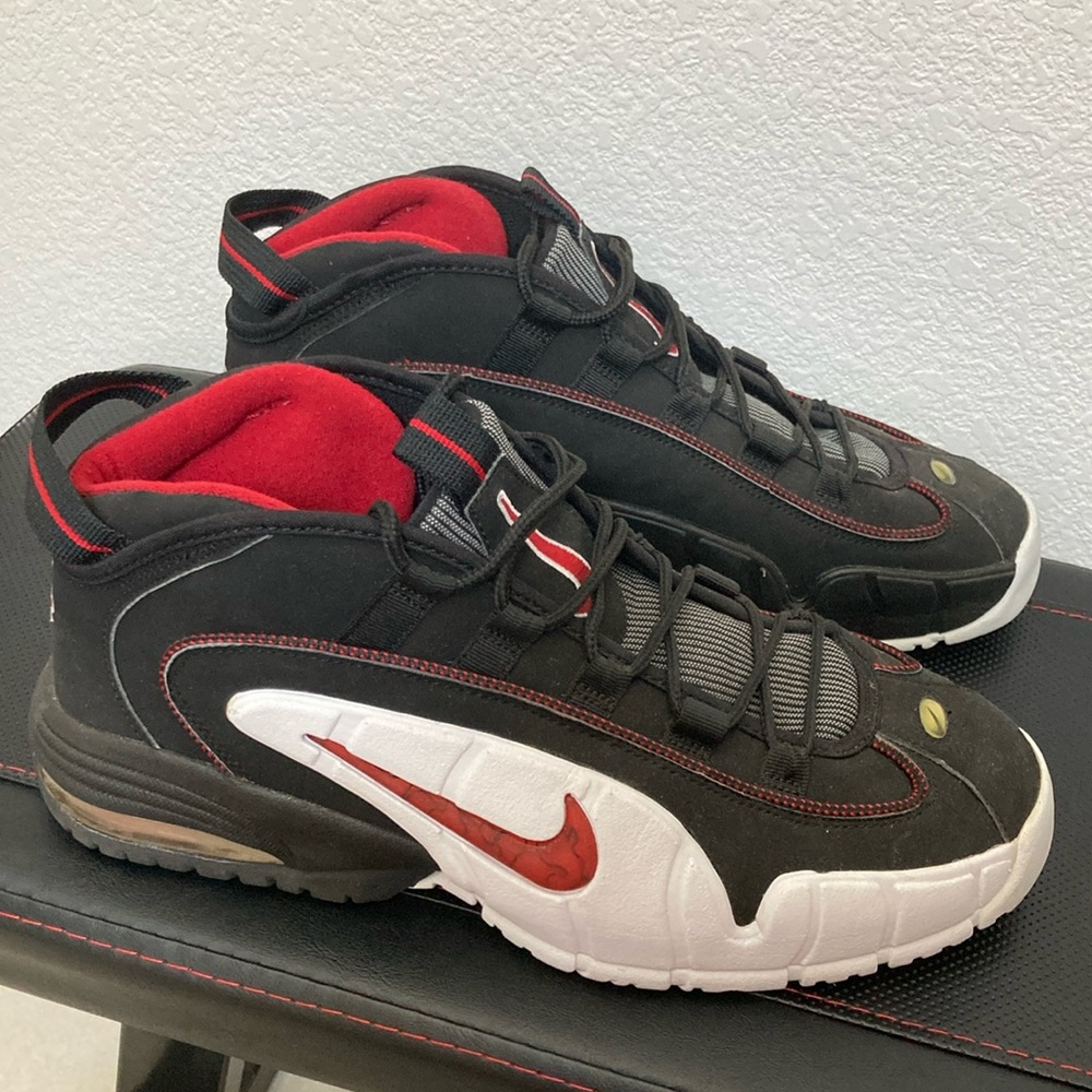 Good condition Nike Air Max Penny 1 Chicago Bulls (2007) M 12